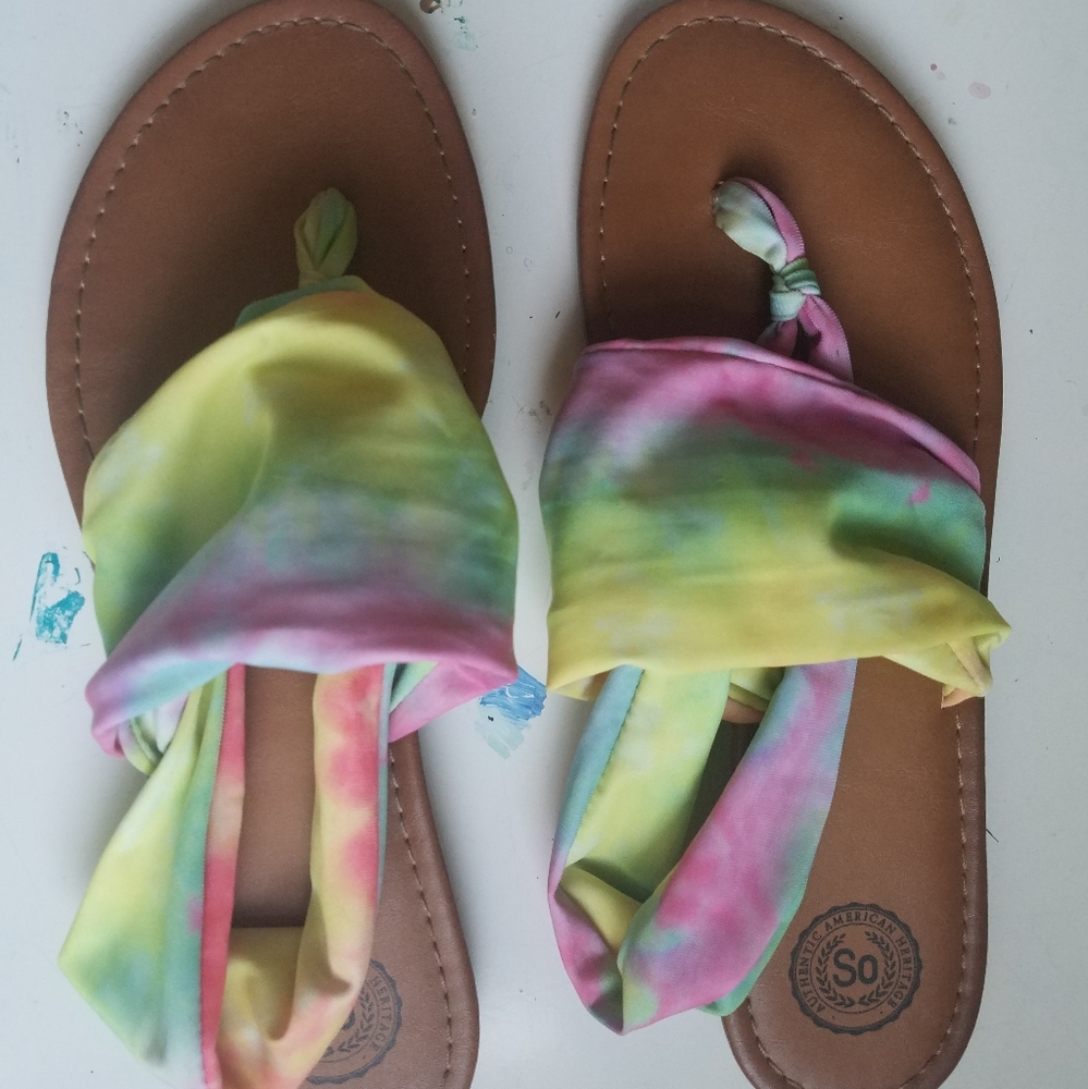 SO Target Fabric Tie-Dye Sandals Size 8.5